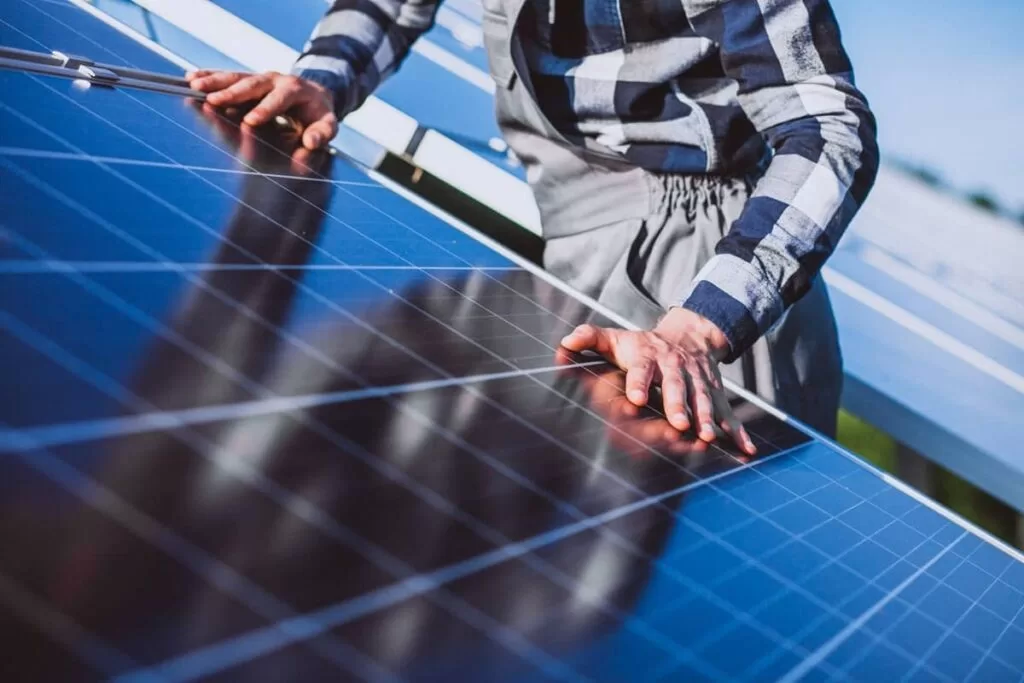 panouri solare: ce trebuie sa urmaresti intr-un astfel de business